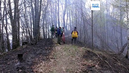 Rumanía combate varios fuegos antes de tiempo y Grecia se prepara para la temporada de incendios