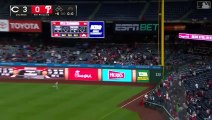 ¡Kyle Schwarber y un jonrón tomó solamemte 3,42 segundos en pasar la pared!