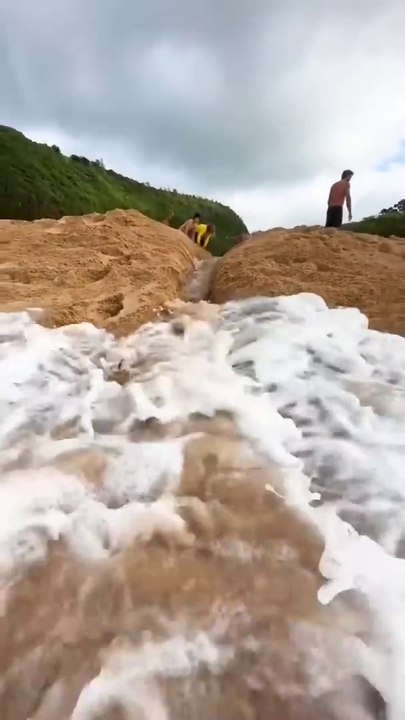 Cela a DÉTRUIT la plage