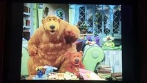 Bear nella grande casa laviamo i denti