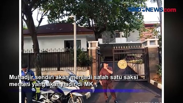 Menko PMK Berangkat ke MK Tidak Gunakan Mobil Dinas Resmi
