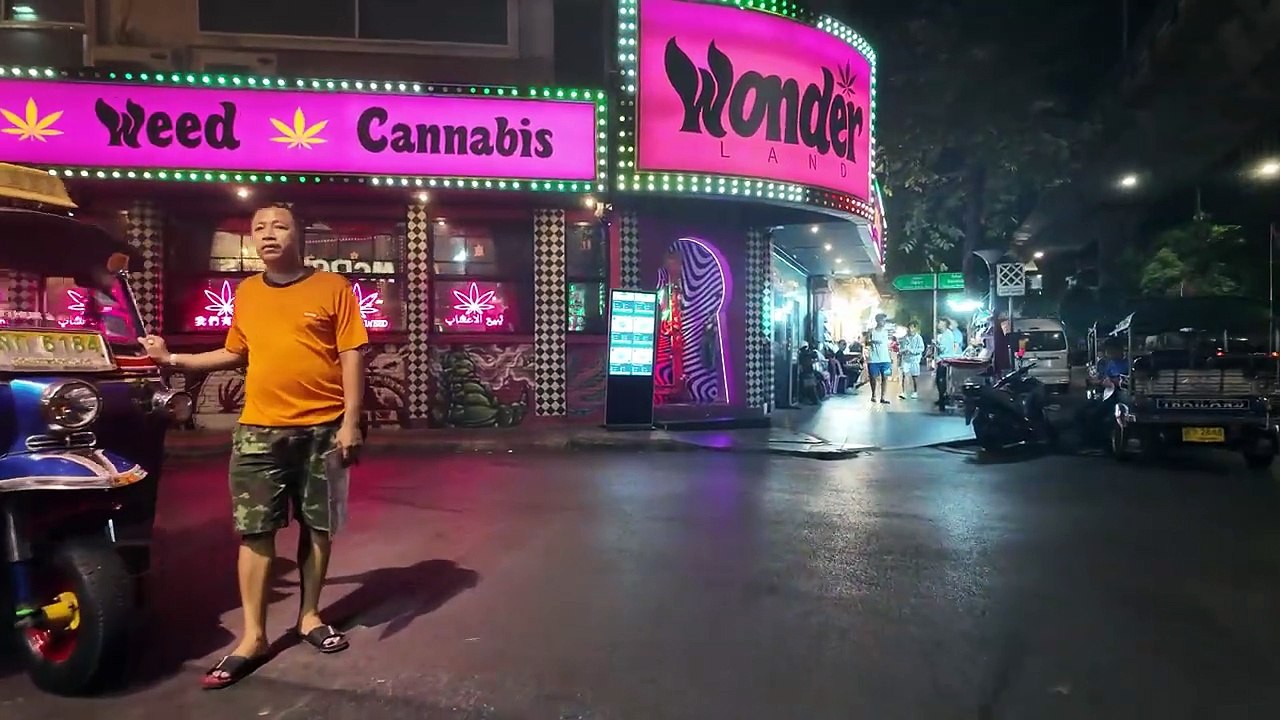 Bangkok Nightlife Walk around Nana Plaza and Thermae Cafe 2024