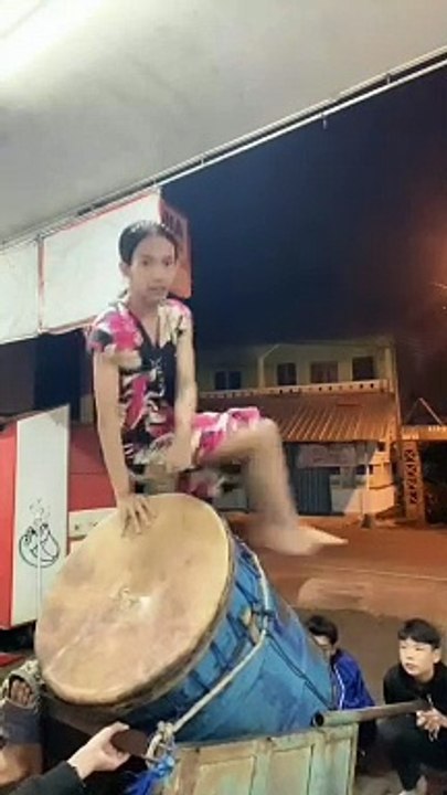 FUNY MOMEN 