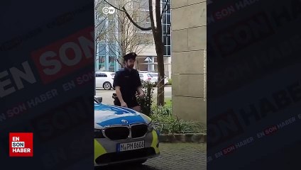 Alman polisinden tedarik sıkıntısına tepki: Üniformalarını çıkardılar