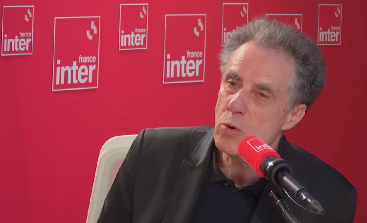 Pierre Bayard : "Le "Et si... ?" nous fait voyager dans des mondes parallèles" - Le 15 minutes de plus