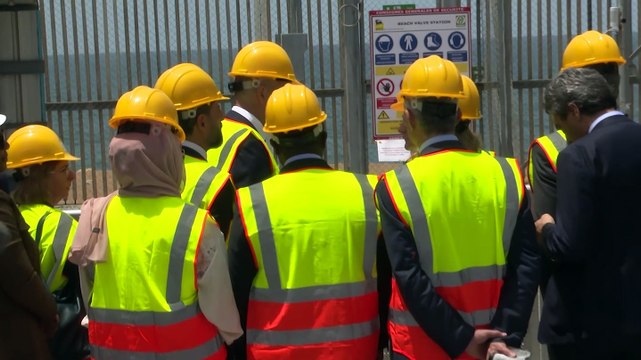 Le Président italien Sergio Matarella visite la station de pompage terrestre du gisement Baleine