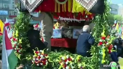 A Teheran in migliaia ai funerali dei pasdaran uccisi in Siria