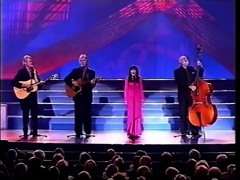 THE SEEKERS (Judith Durham) - I Am Australian (live) (Spirit of Australia Day Concert 2000)