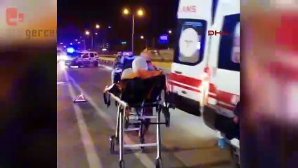 Kocaeli'nde işçi servisi bariyere çarptı: 5 yaralı