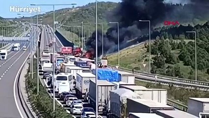 TIR alev alev ilerledi, trafik durdu!