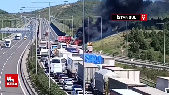 Kuzey Marmara Otoyolu'nda seyir halindeki TIR'ın dorsesi alev aldı