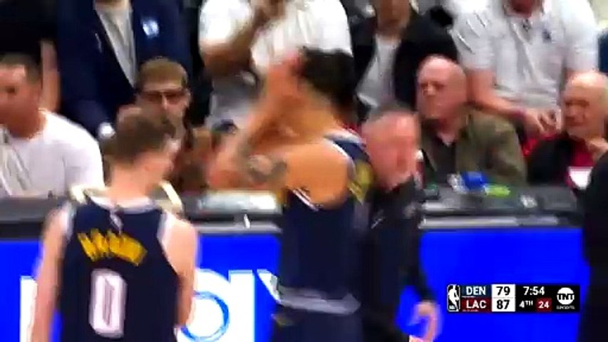 La grosse colère de Mike Malone