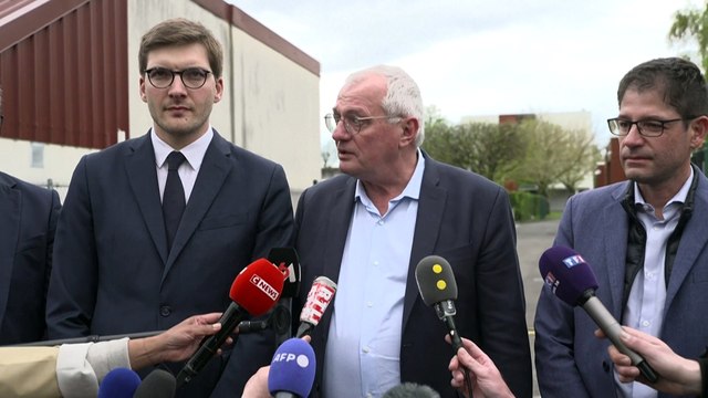« C’est très dur » : l'émotion du maire de Viry-Châtillon après l'annonce du décès du jeune de 15 ans roué de coups
