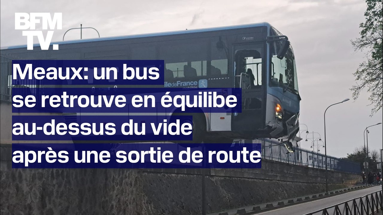Un bus fait une sortie de route et se retrouve en équilibre au-dessus du sol à Meaux