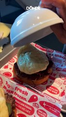 ¡No te pierdas la Mega Burger Party de Mad Foodie y Chazz! 🍔