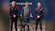 Los Mossos devuelven a Miguel Induráin su bicicleta de 6.500 euros tras detener a los autores del robo