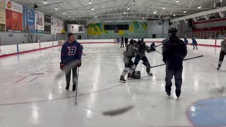 Vidéo d'une pratique de hockey féminin