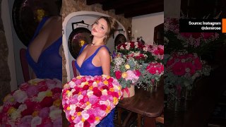 Video: Vaikuttaja nostattaa lämpötiloja sinisessä mekossa 29-vuotissyntymäpäiväjuhlissaan