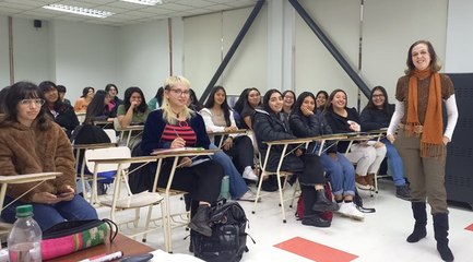 Professora cajazeirense participa de debate sobre Educação Especial em universidade do Chile