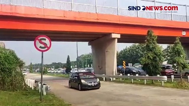 Arus Mudik di Tol Cipali Km 86 Padat Merayap meski Sudah Berlakukan One Way