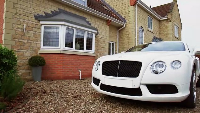 Rich House, Poor House Saison 1 - Rich House, Poor House - Trailer | Channel 5 (EN)