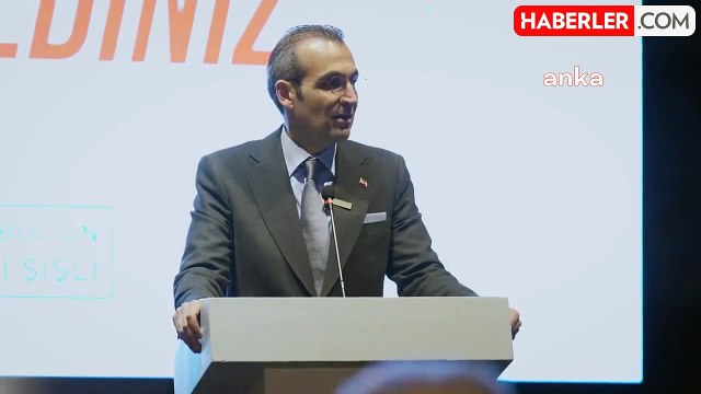 CHP İstanbul İl Başkanı Özgür Çelik, Kadir Gecesi'nde Şişli'de Belediye Başkanı Resul Emrah Şahan ile birlikte yurttaşlarla iftar sofrasında buluştu