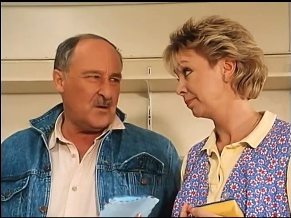 Drei Damen vom Grill - Ganze Serie - Staffel 8/Folge 1  'Steubenparade' - 1989