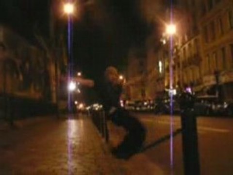 regis surf sur une chaine a paris...