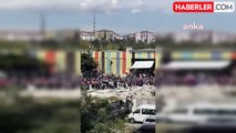 Bakırköy Semt Pazarında Paniğe Neden Olan Kişi Hırsızlık Yaparken Yakalandı