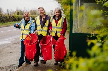 Crew Green Community Crew On The Hunt Fore More Litter Pickers!