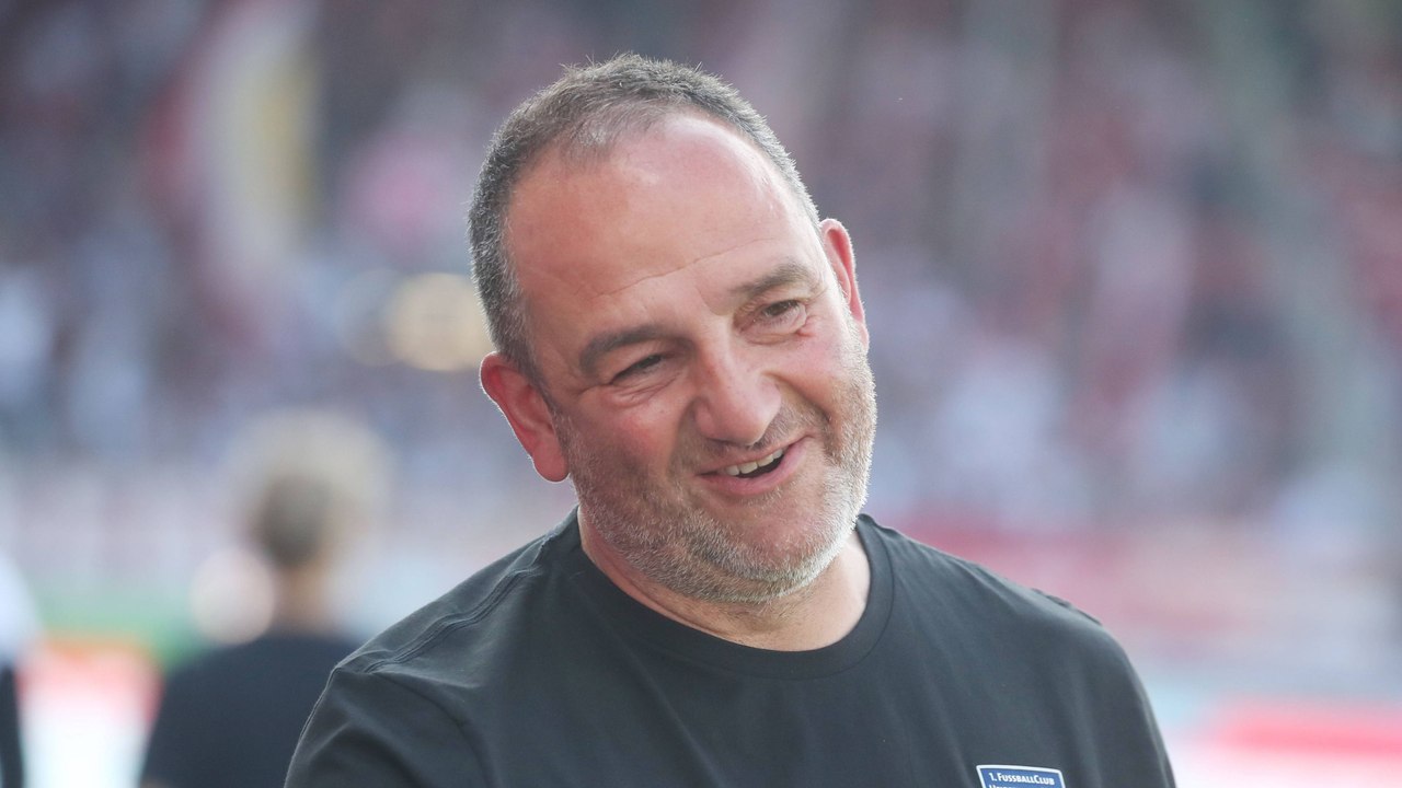 Schmidt in der Pause: 'Die können uns heute aus dem Stadion schießen ...'