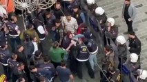 Filistin protestosunda kelepçe takılan kadına polis tokat attı
