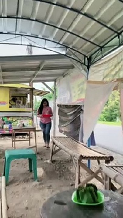 stop at a roadside coffee shop