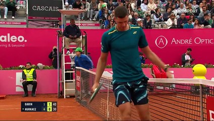 Hurkacz prend gooût à la terre battue : comment le Polonais s'est qualifié en finale