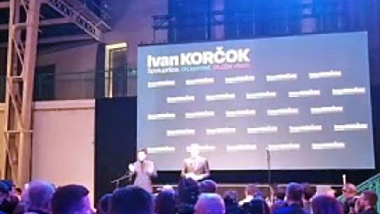 ZÁZNAM: I. Korčok priznal prehru, P. Pellegrinimu zagratuloval