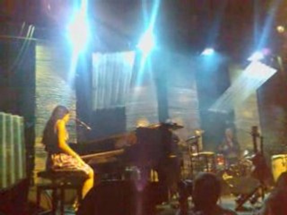 Yael naim en live à nantes (olympic)