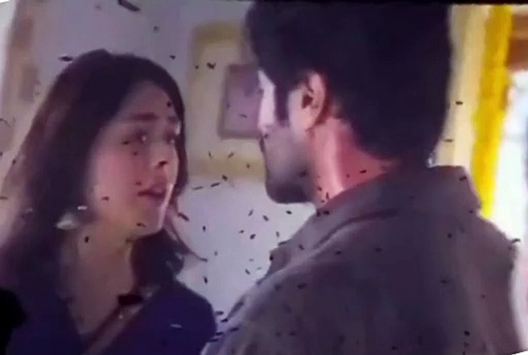 LIPLOCK Video: विजय देवरकोंडा-मृणाल ठाकुर का लिप-लॉक करते हुए 10 सेकंड का वीडियो हुआ वायरल