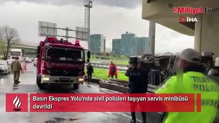 Basın Ekspres Yolu'nda sivil polisleri taşıyan servis minibüsü devrildi