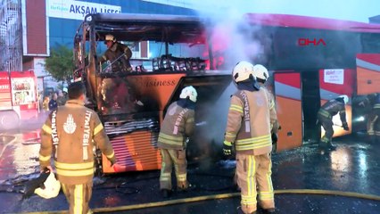 İstanbul'da otobüs alev alev yandı!