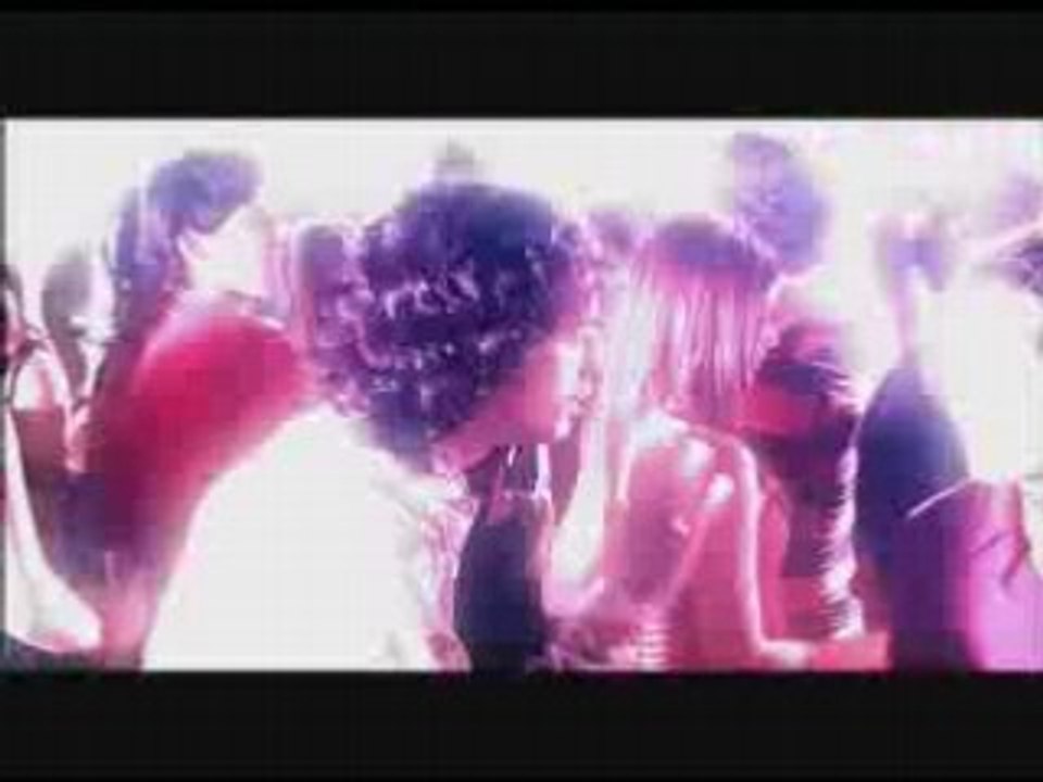 8 citas trailer