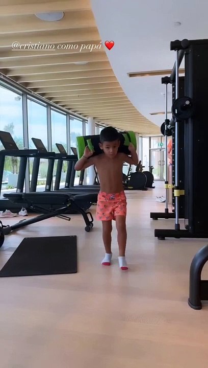 Georgina Rodríguez com Eva e Mateo