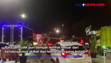 Hingga Pukul 19.00 WIB, Pemudik Masih Terjebak Macet di Exit Tol Merak