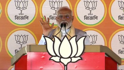 জনগণের অধিকারের টাকা TMC-কে কেন লুট করতে দেবো?: PM Modi | Oneindia Bengali