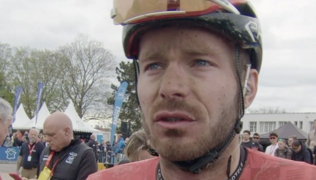 Cyclisme - Paris-Roubaix 2024 - Florian Sénéchal : J'ai dû changer quatre fois de vélo... je crois qu'on a un souci technique avec le vélo
