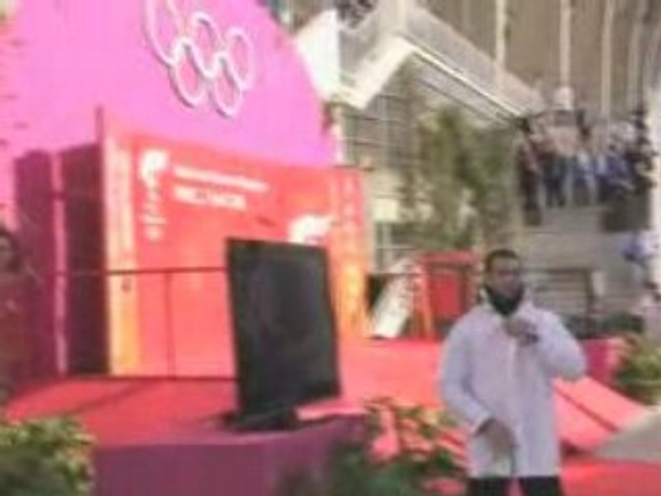 Flamme olympique Pékin 2008 à Paris