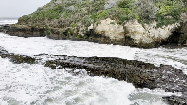 Rocks and waves of the Pacific Ocean