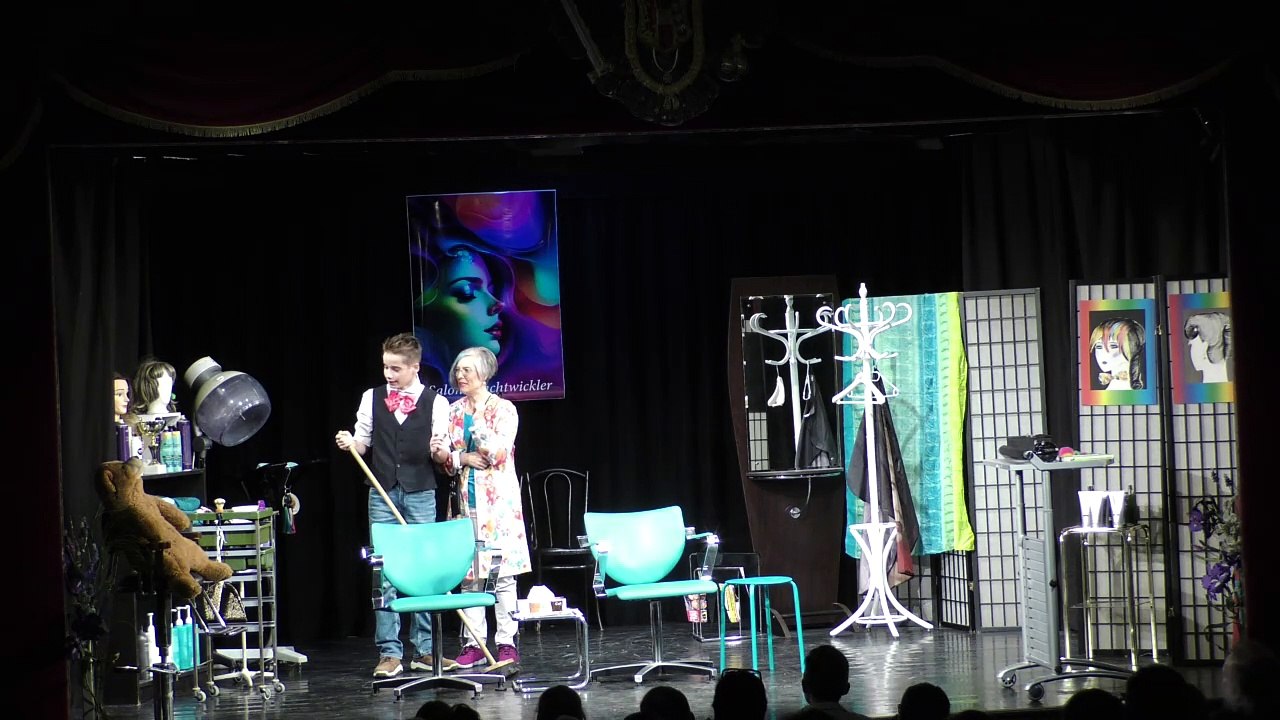 Theater Center Forum -  Hin und Hair