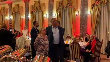 Moment ogłoszenia wyników w sztabie Lewicy w Pałacu Bursztynowym we Włocławku