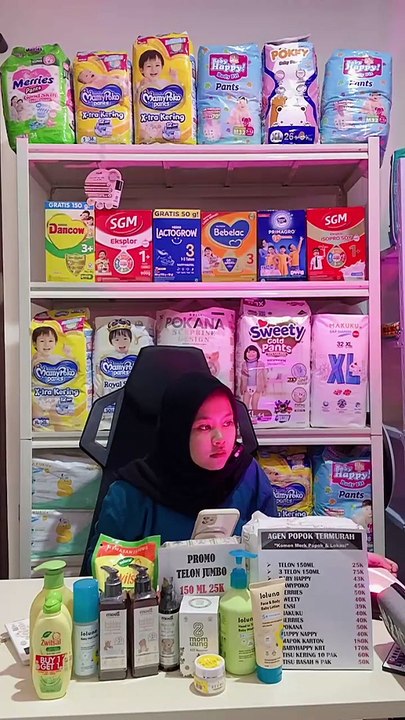 Ultimate Diapers Absorbency Test of Top 5 Brands including Pampers, & Huggies