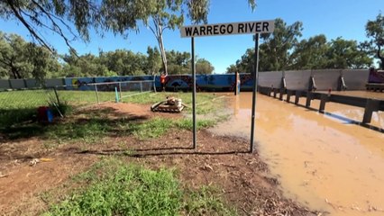 Flood levels easing in south west Queensland